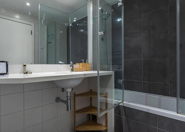 Downtown 2-bedroom W/terrace 아파트 리스본