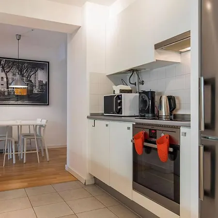 Lägenhet Downtown 2-bedroom W/terrace Lisboa