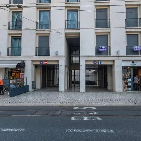 Downtown 2-bedroom W/terrace * Lisbon